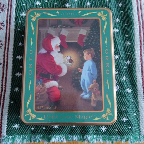 Oreo Other - BUY ONE, GET ONE FREE TIN- Oreo cookie advertising tin 1991 "Waiting for Santa"